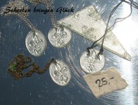 Anhänger aus einer Glasscherbe - Scherben bringen Glück, CHF 25.-
